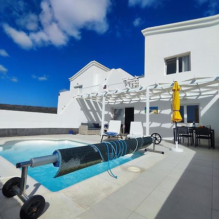 Villa Perla Blanca En Playa Blanca Exterior photo