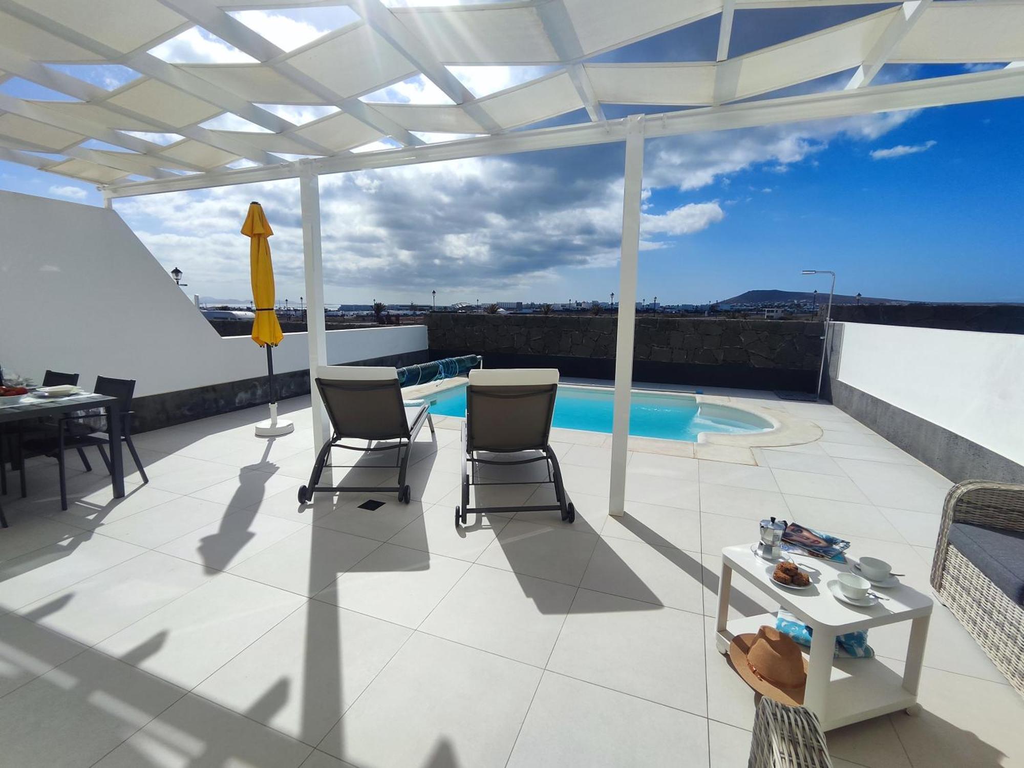 Villa Perla Blanca En Playa Blanca Exterior photo